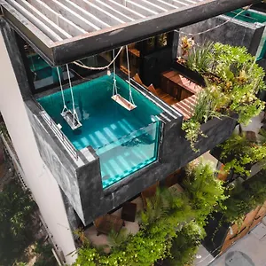 https://esmeralda-boutique-hotel-residences.allrivieramayahotels.com