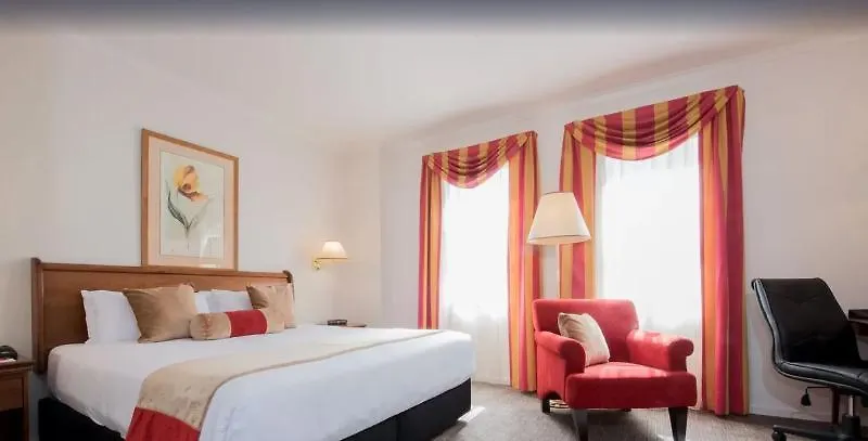 **** Hotel The Chancellor On Currie Adelaide Australia